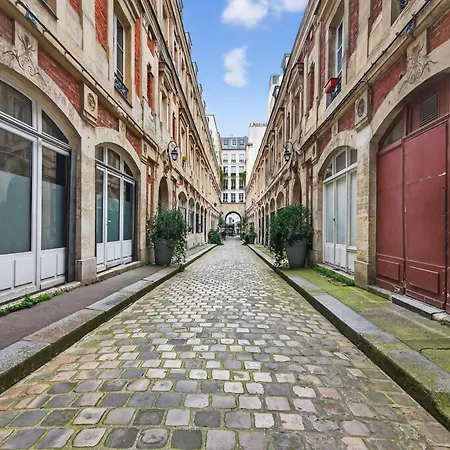 Charmante Studette A 5 Min De Gare De L'est Париж